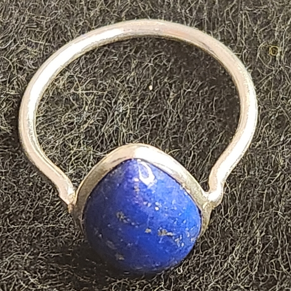 Lapis Lazuli tear drop and sterling silver ring size 8 - Picture 3 of 5